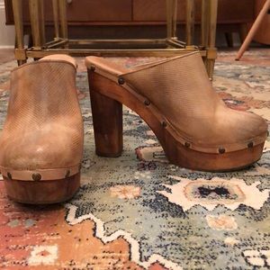 Bed Stu Dorothy Clogs